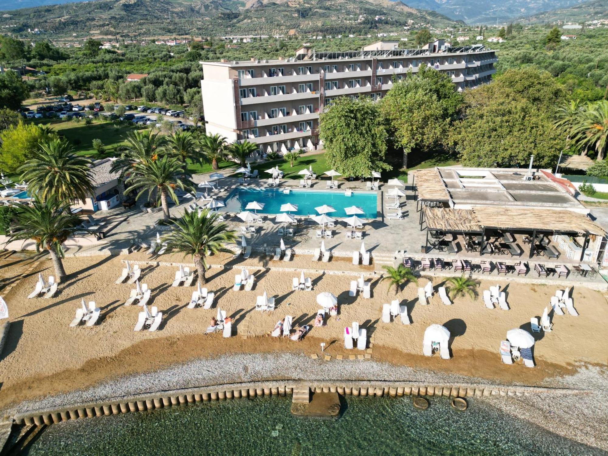 Long Beach Hotel & Resort Longos  Bagian luar foto