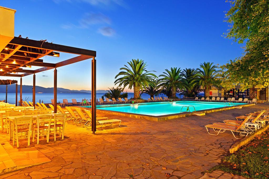 Long Beach Hotel & Resort Longos  Bagian luar foto