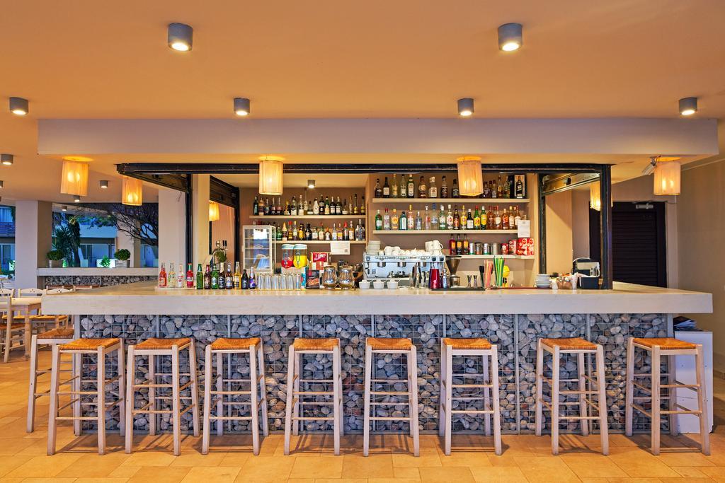 Long Beach Hotel & Resort Longos  Bagian luar foto